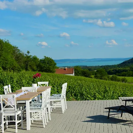 Antmann Bor Terasz Szallas