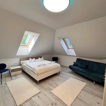 Antmann Bor Terasz Szallas לינה וארוחת בוקר