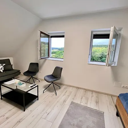 Antmann Bor Terasz Szallas 3*