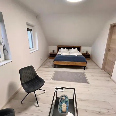 Antmann Bor Terasz Szallas Bed and Breakfast *