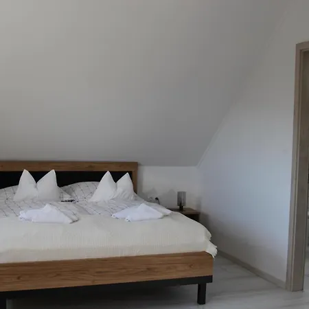 Antmann Bor Terasz Szallas לינה וארוחת בוקר