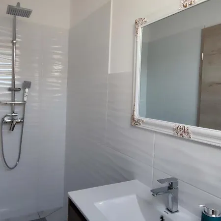 Antmann Bor Terasz Szallas 3*